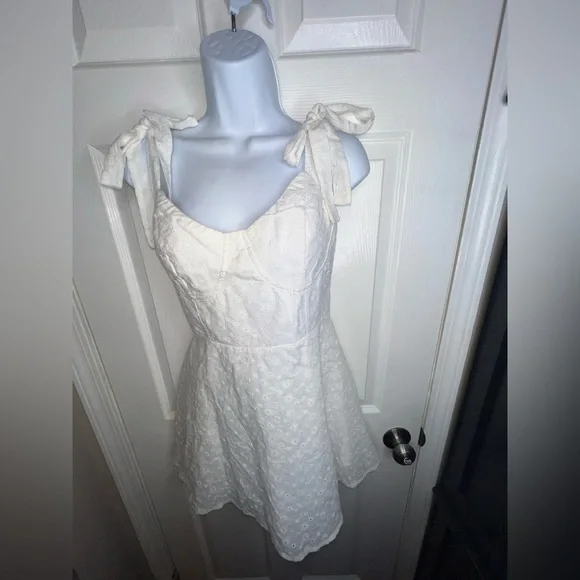 NWT Hello Molly Women’s Large US 8 You And I Tonight Dress Mini White AU 12 - Picture 13 of 16